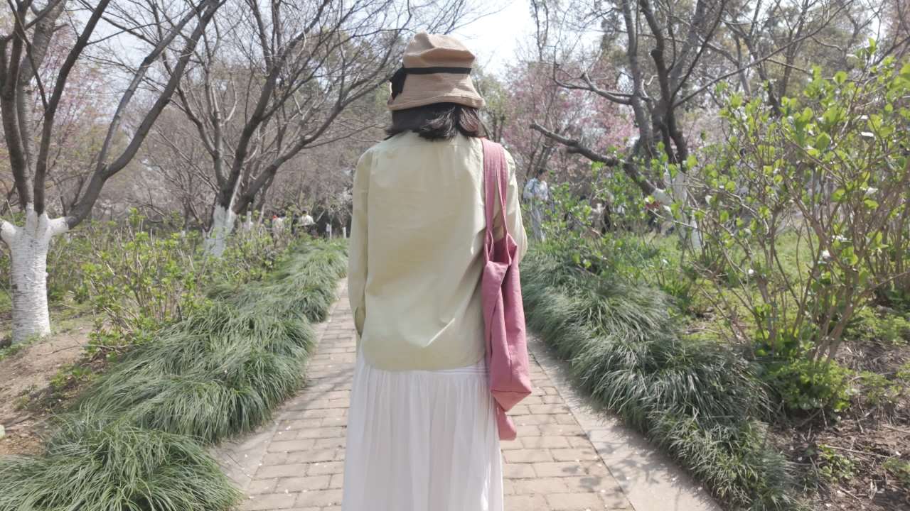 背影 2