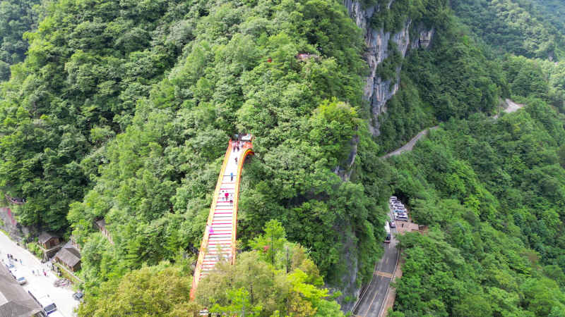 航拍湖北神农架天燕景区彩虹桥
