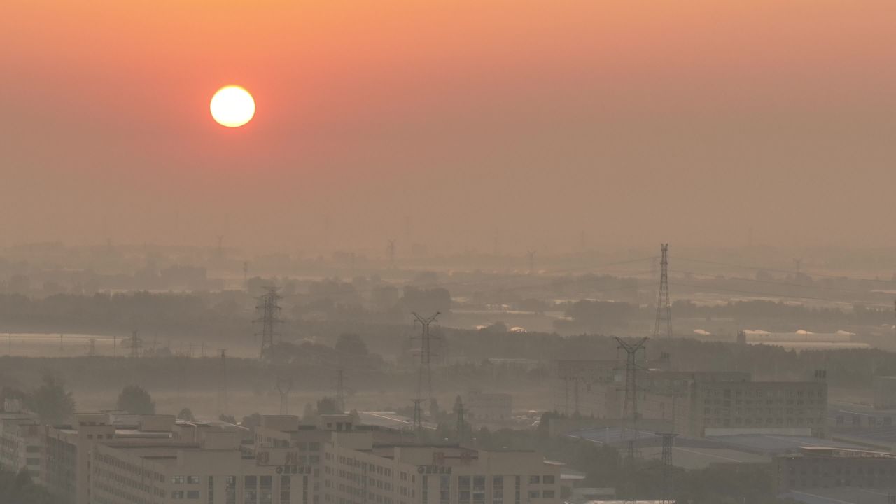晨曦中的城市