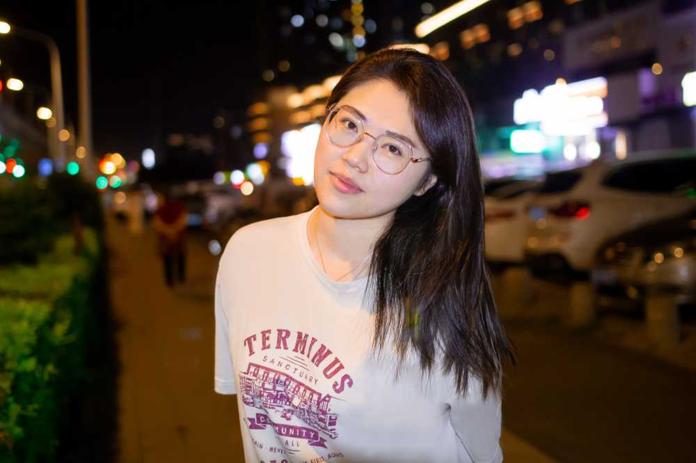 美女小姐姐