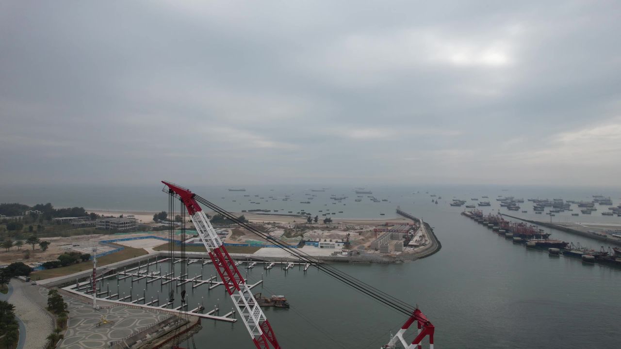 海上 起重机 吊塔 航拍