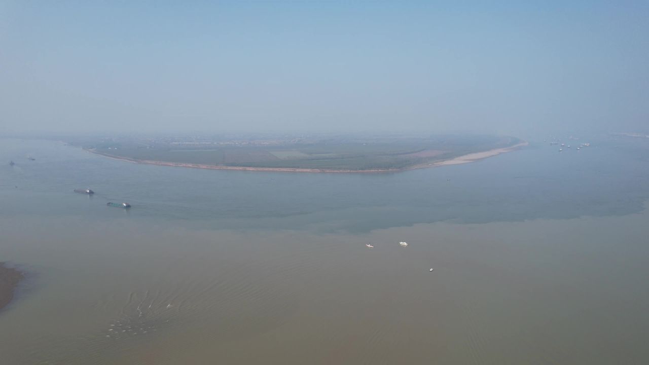 湖南岳阳洞庭湖长江交汇处航拍
