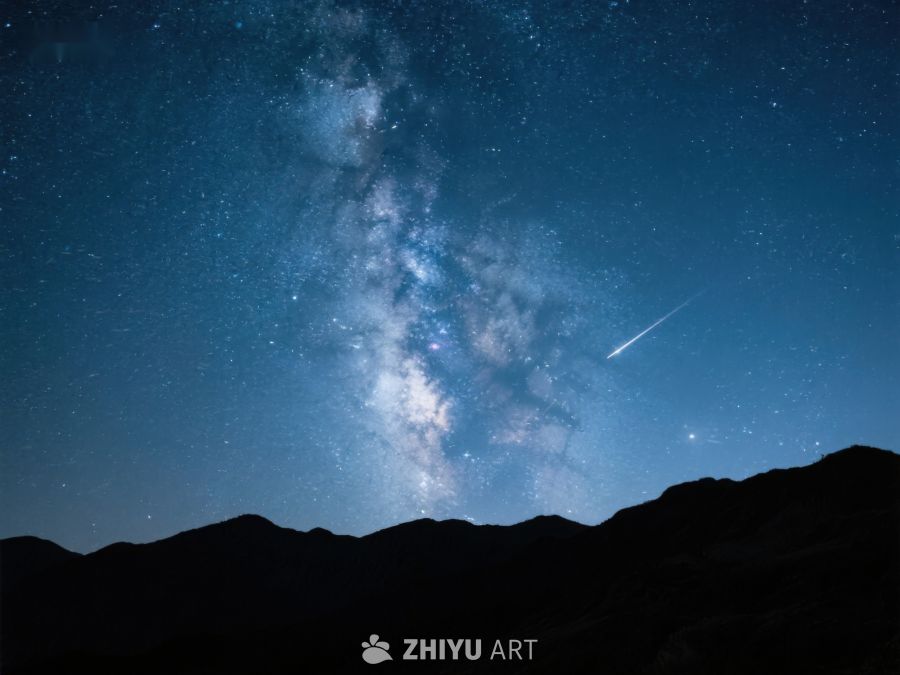 夜空银河与流星划过山峦 436