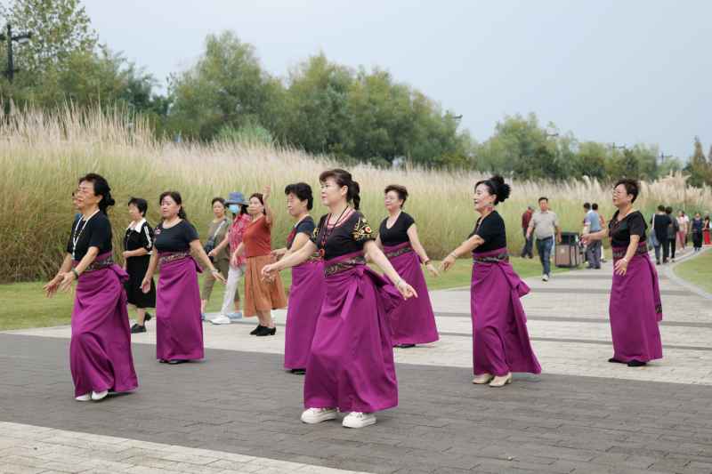 喜迎国庆 国庆 五星红旗迎风飘扬 人与自然 28