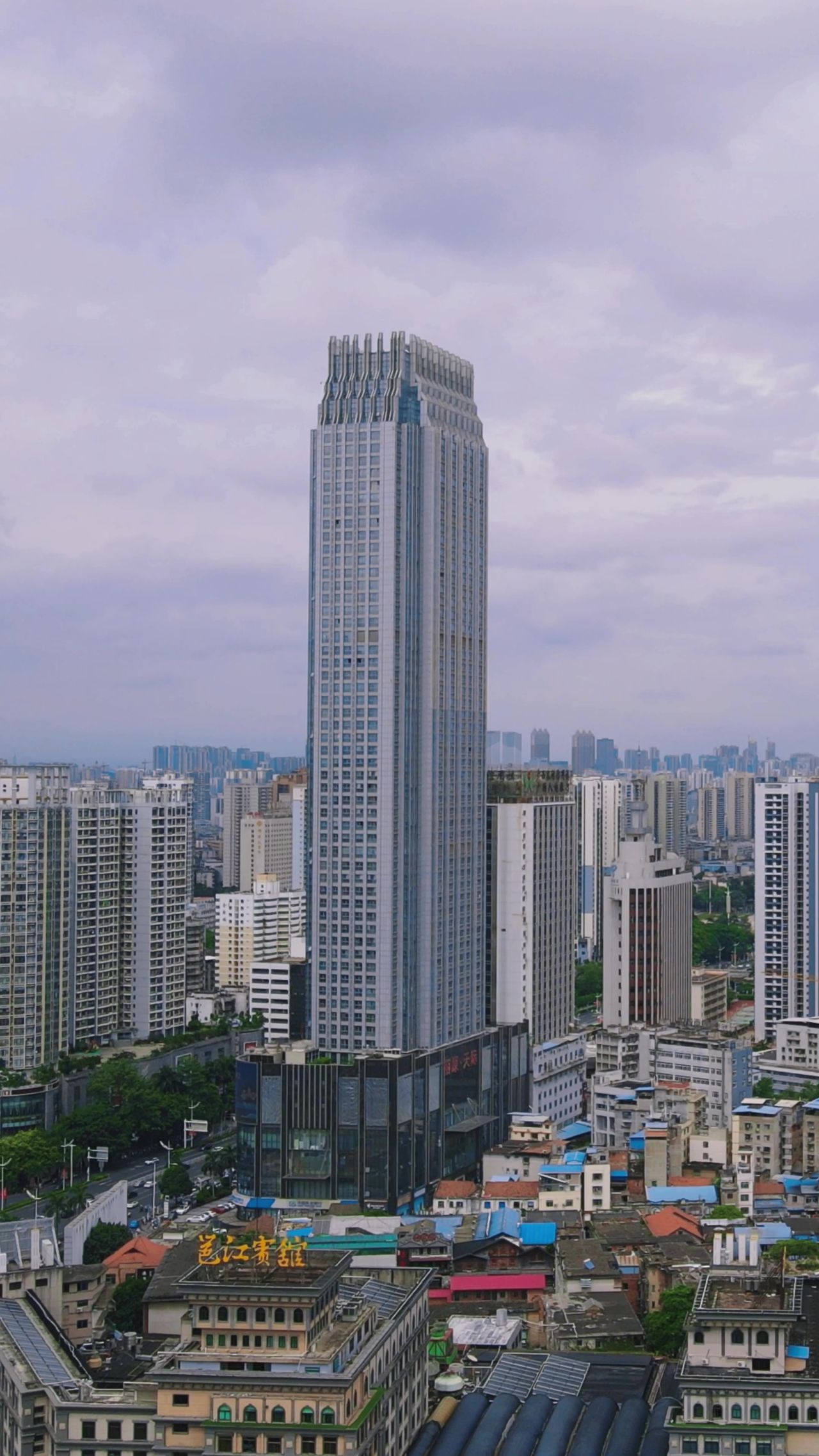 4K航拍广西东盟商务区城市高楼建筑