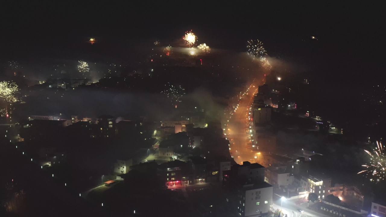 二五年除夕紫金烟花一 
