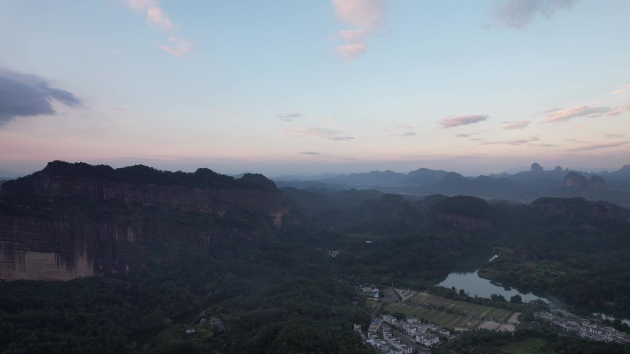 广东韶关丹霞山晚霞日落航拍