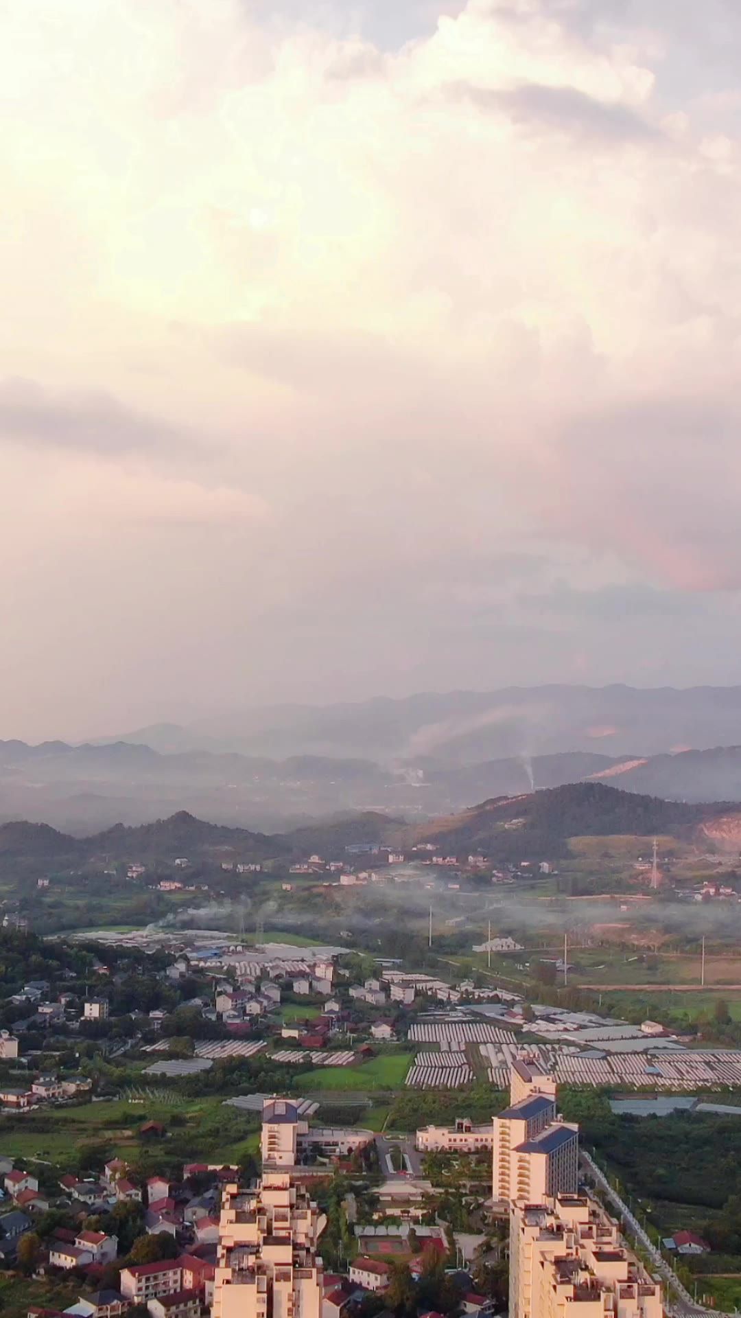航拍美丽乡村田园山川竖屏