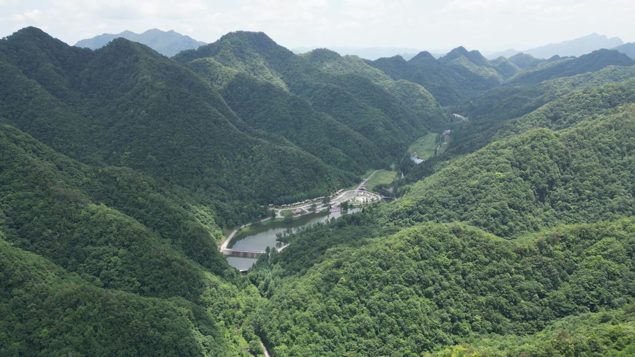 湖北神农架巴桃园4A景区航拍