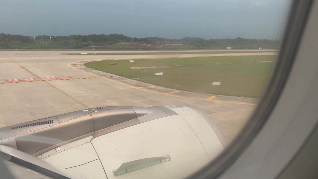 空中启航的瞬间