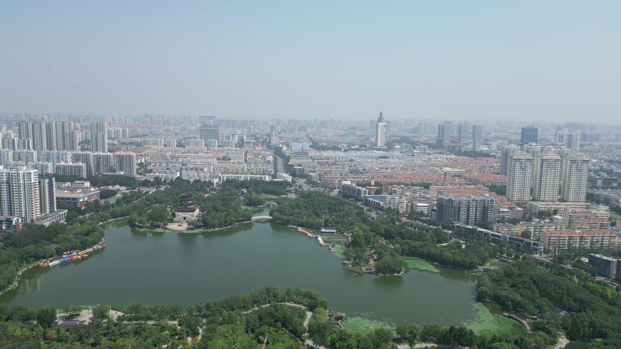 航拍山东济宁城市建设