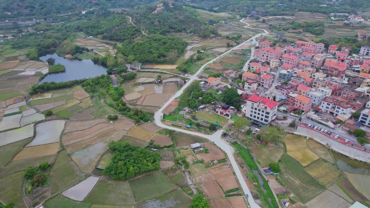 航拍福建厦门坑内村景观 5