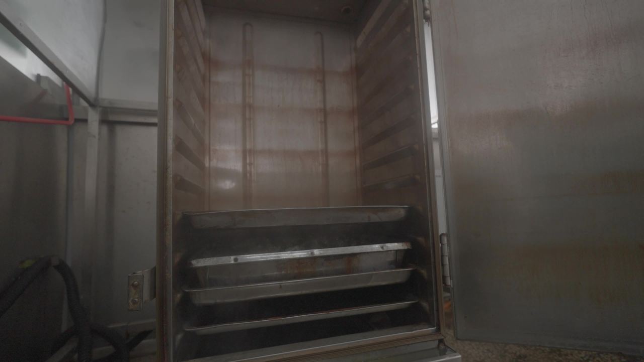 海参加工流水线作业