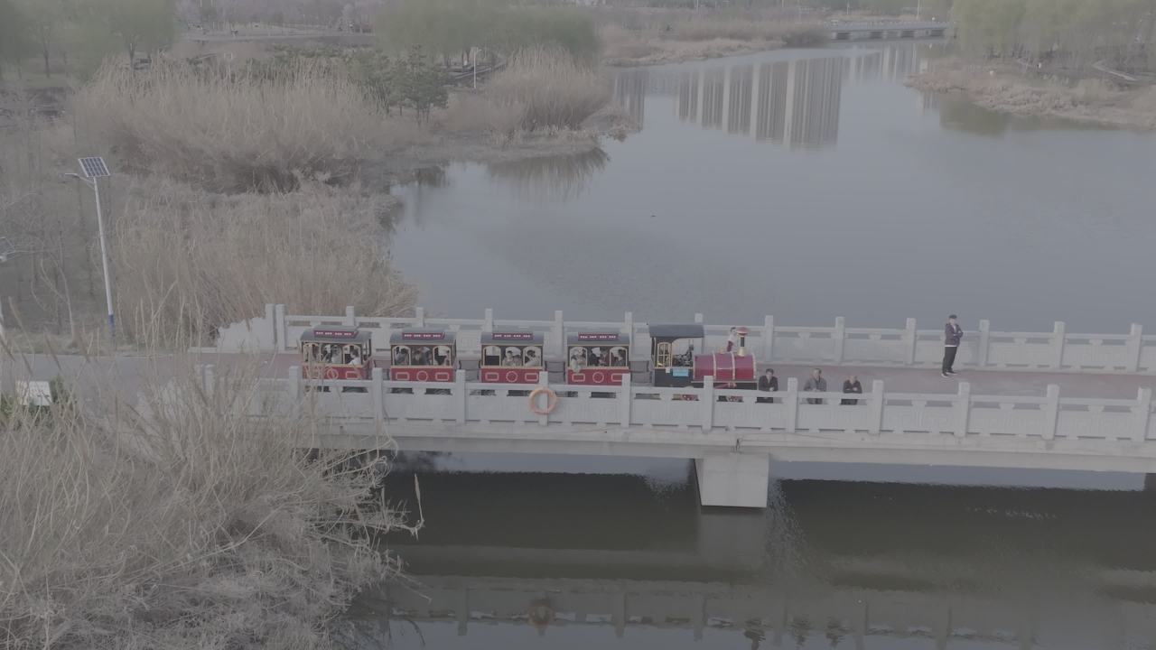 河畔小火车之旅