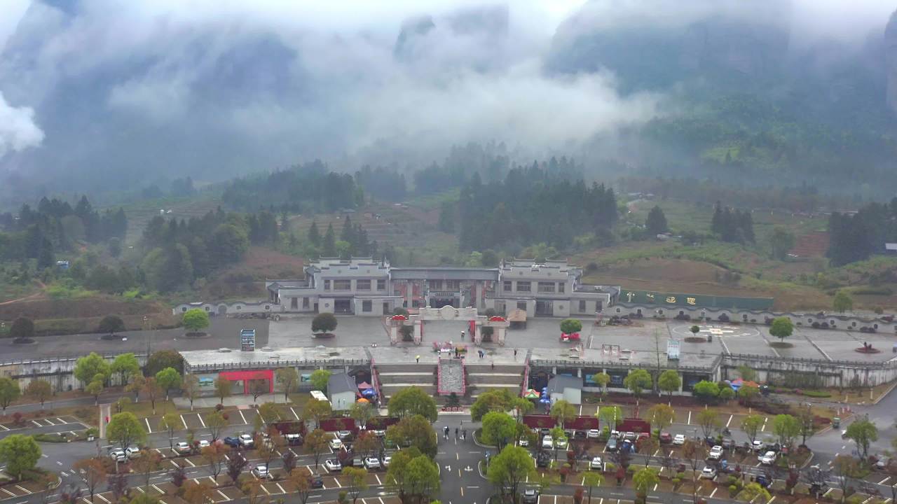 江西龙南南武当山大门处航拍