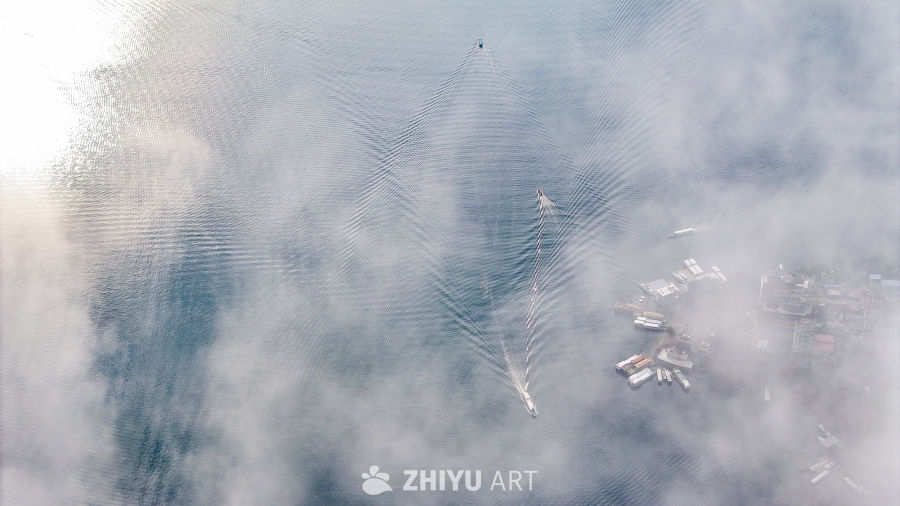 航拍云雾缭绕湖泊美景湖光山色自然风光 11