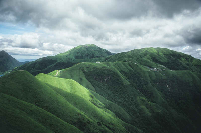 山丘