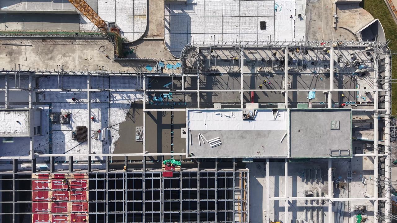 繁忙的建筑工地俯瞰
