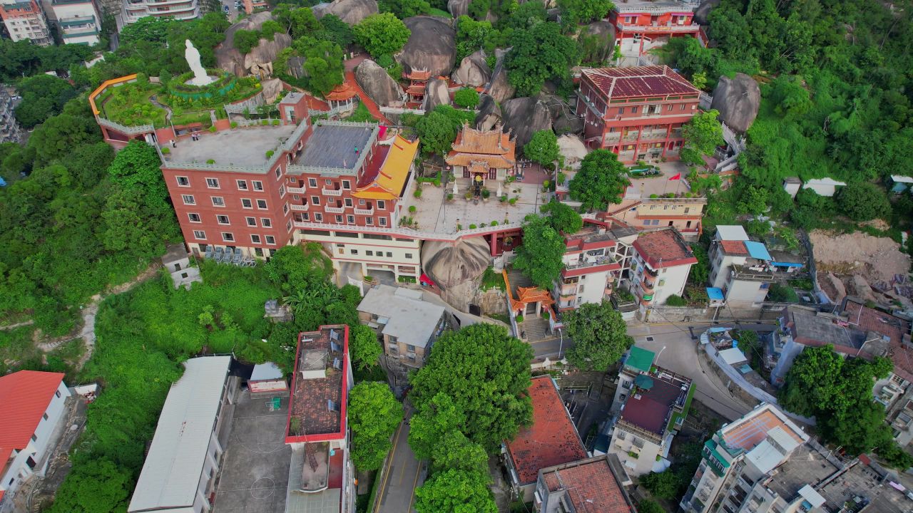 航拍厦门白鹿洞寺景观
