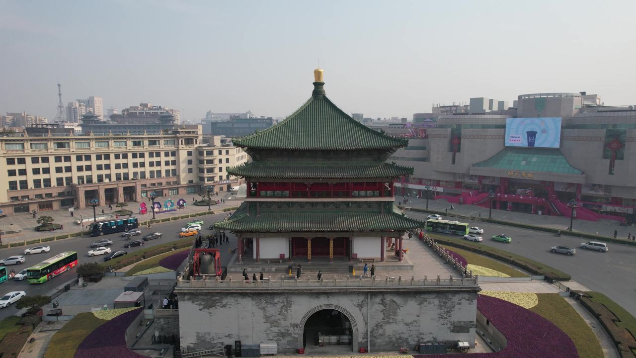  西安钟楼著名旅游景点地标建筑